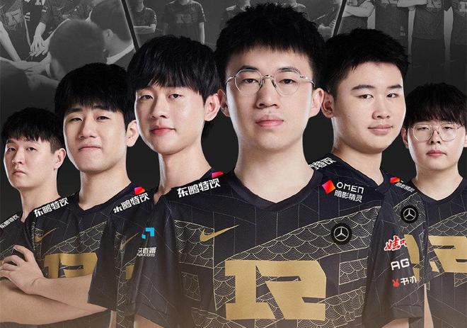 金球乱纪元：当登贝莱撕碎姆巴佩的旧王座，谁说新王不当立？.