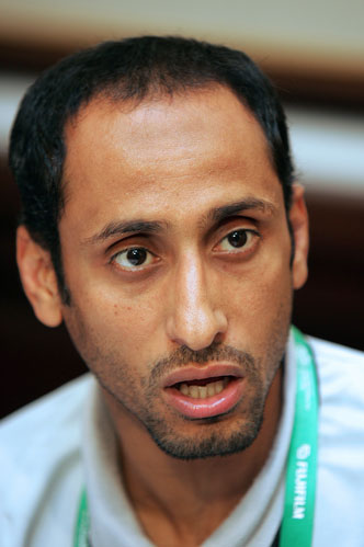 在牌九桌上 在牌九桌上