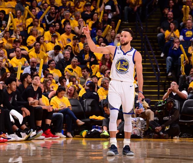 露出可乘之 露出可乘之